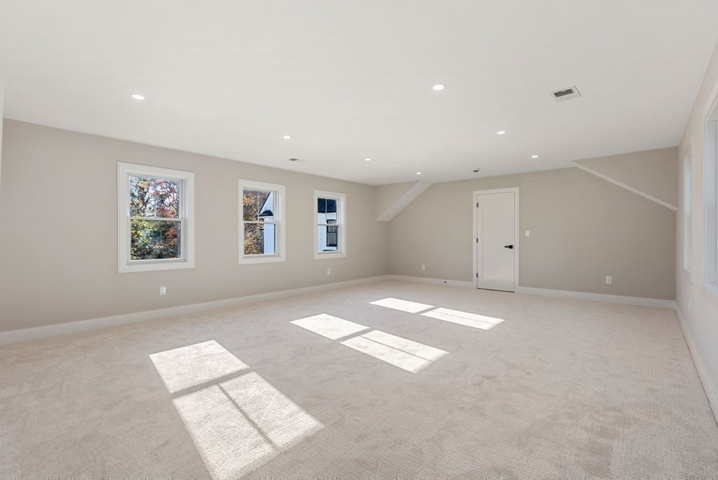 21 Beechnut Rd