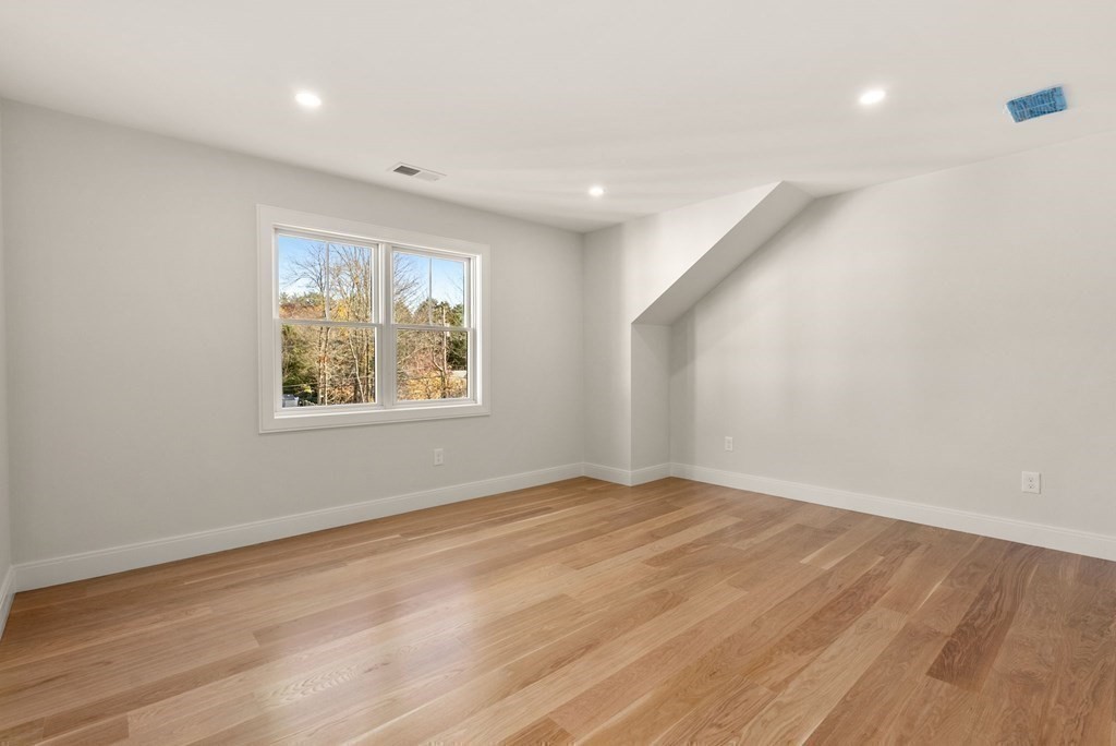 21 Beechnut Rd
