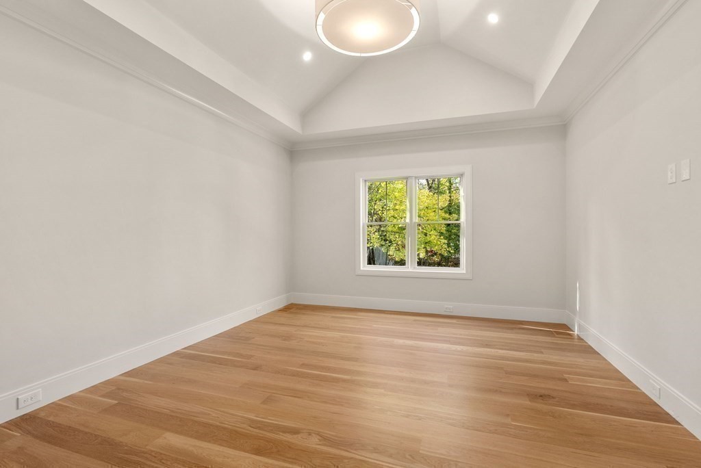 21 Beechnut Rd