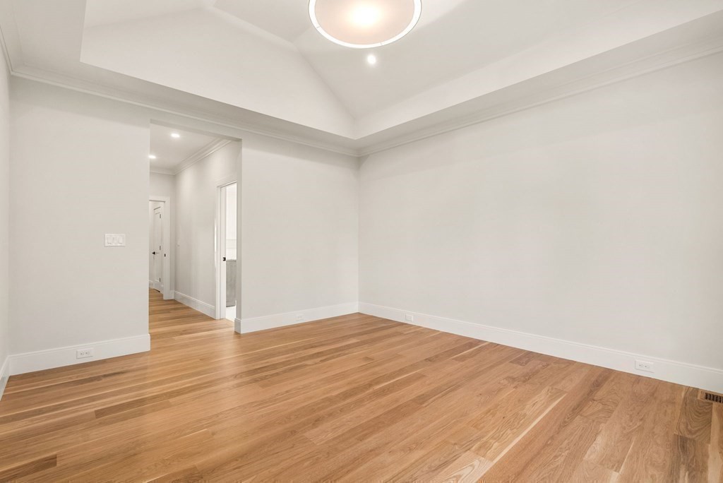 21 Beechnut Rd
