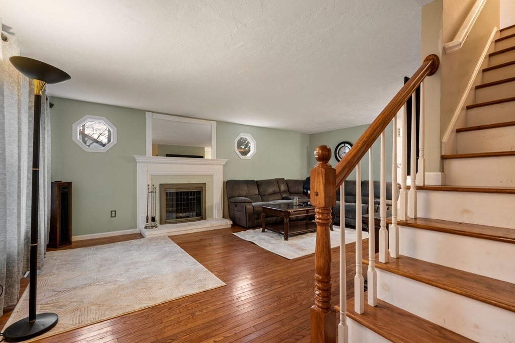 93 Village St # 93
