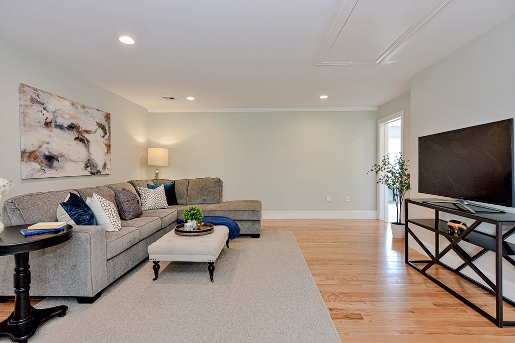 1 Damon Road # 11