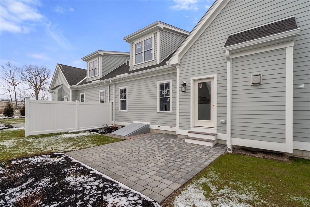 1 Damon Road # 11