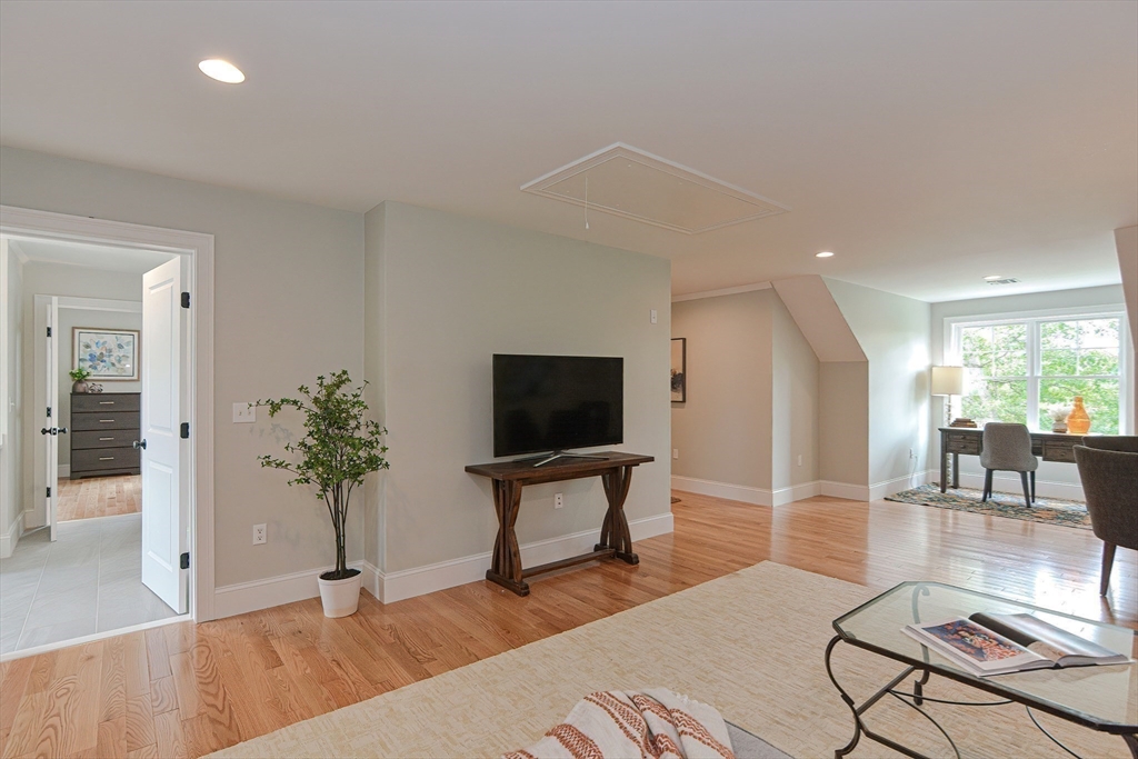 1 Damon Road # 11