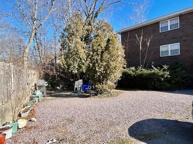 881 Main St # 4