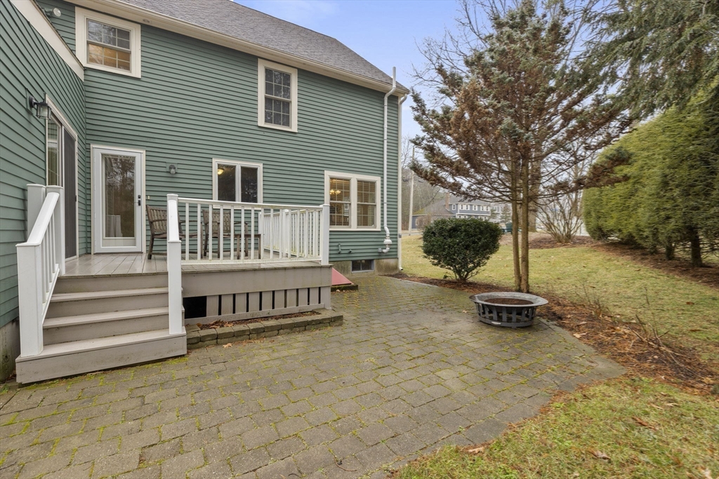92 Audubon Dr