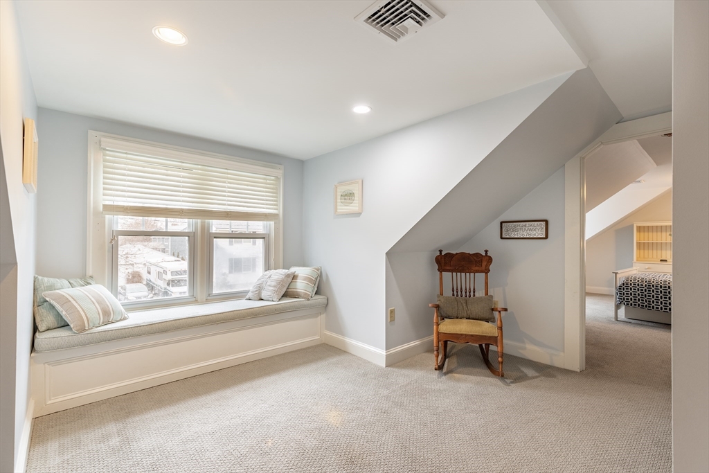 360A Pond Street