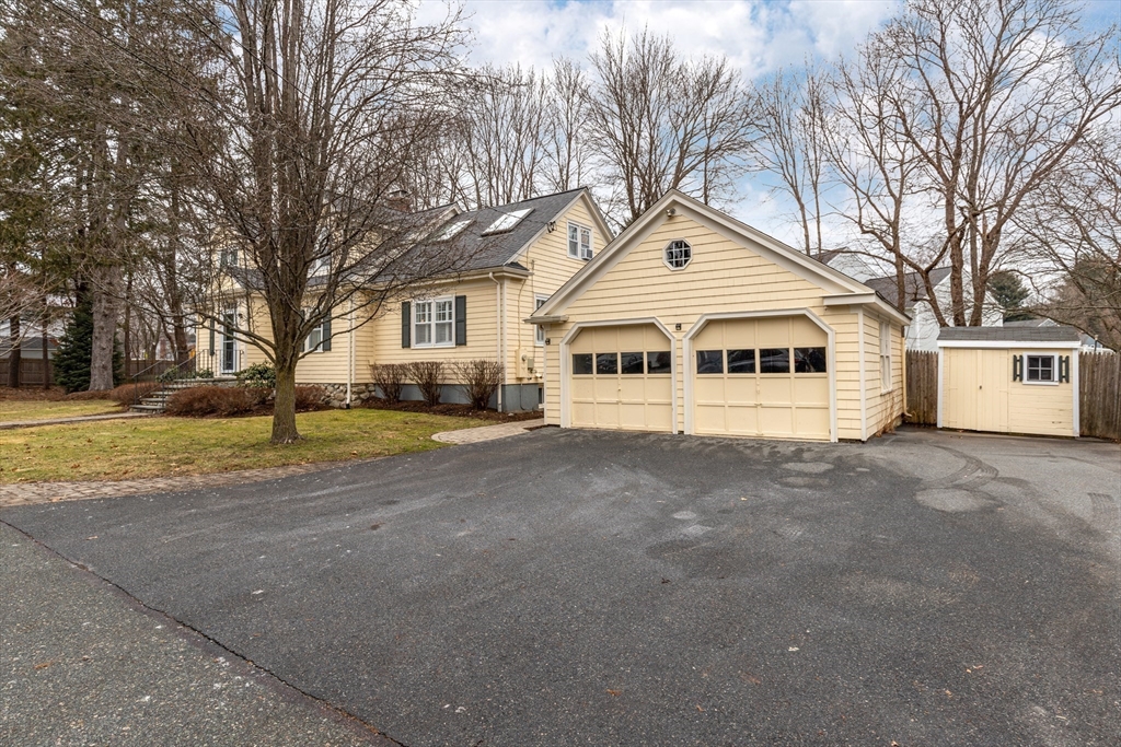 360A Pond Street