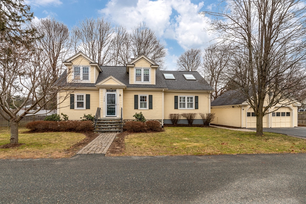 360A Pond Street