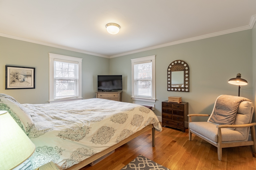 360A Pond Street