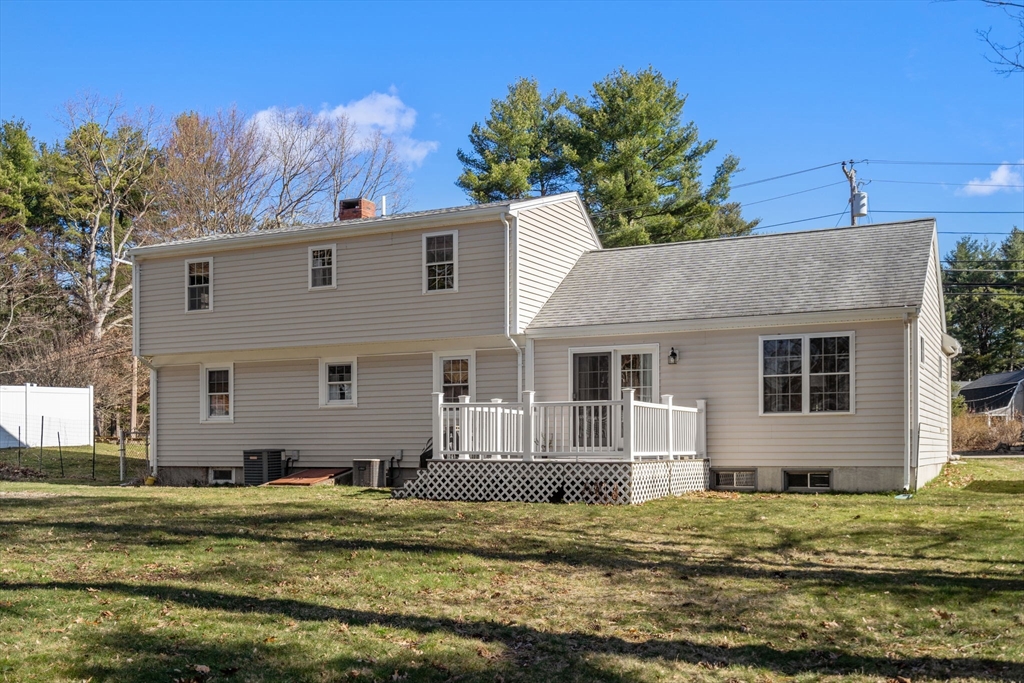93 Pine St