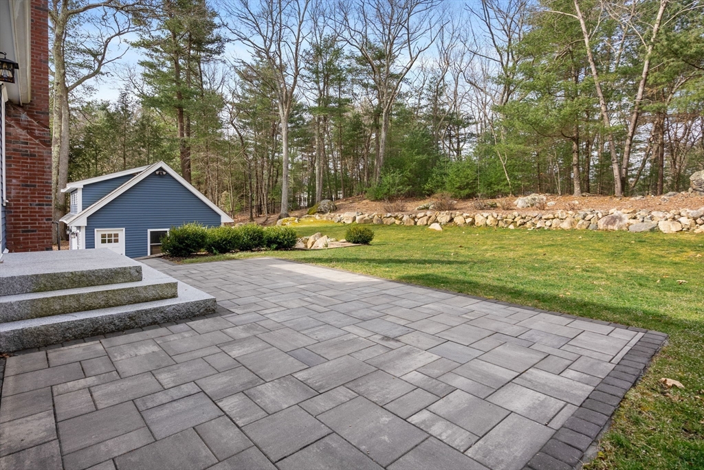 17 Trailside Rd
