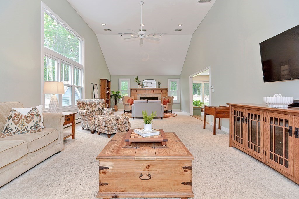 17 Trailside Rd