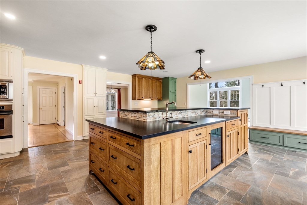 17 Trailside Rd