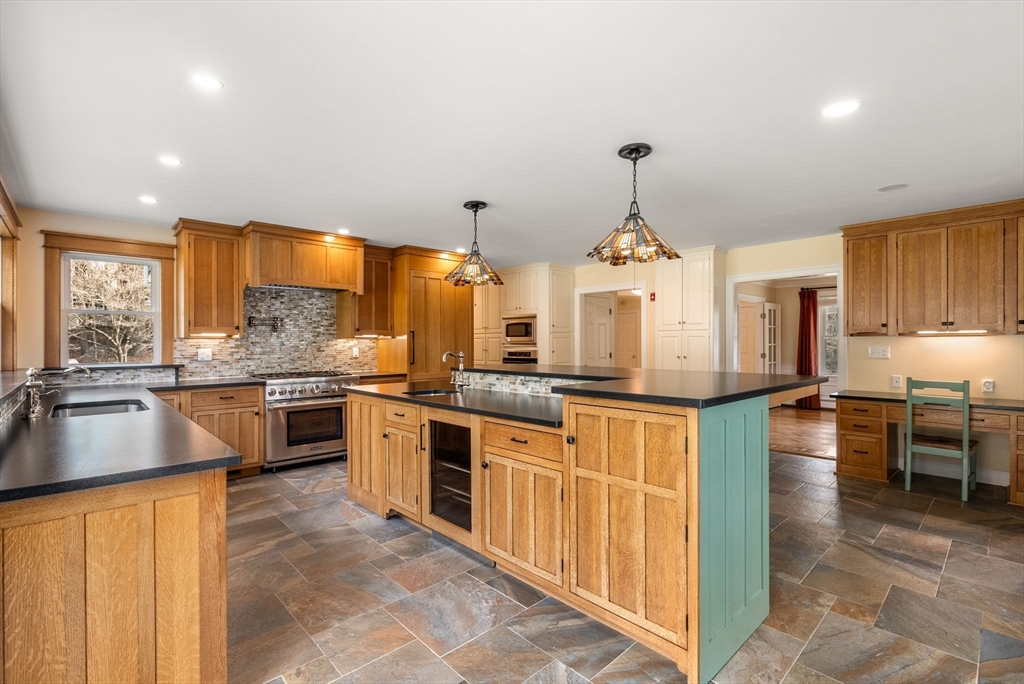 17 Trailside Rd