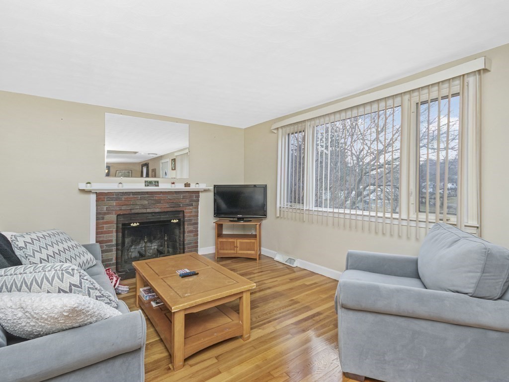 14 Richard Street