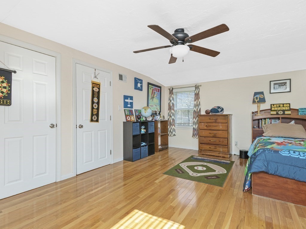 14 Richard Street