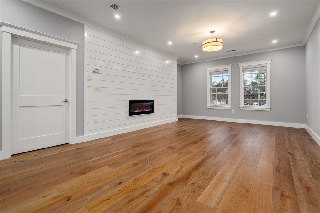 298 Washington St. # 206