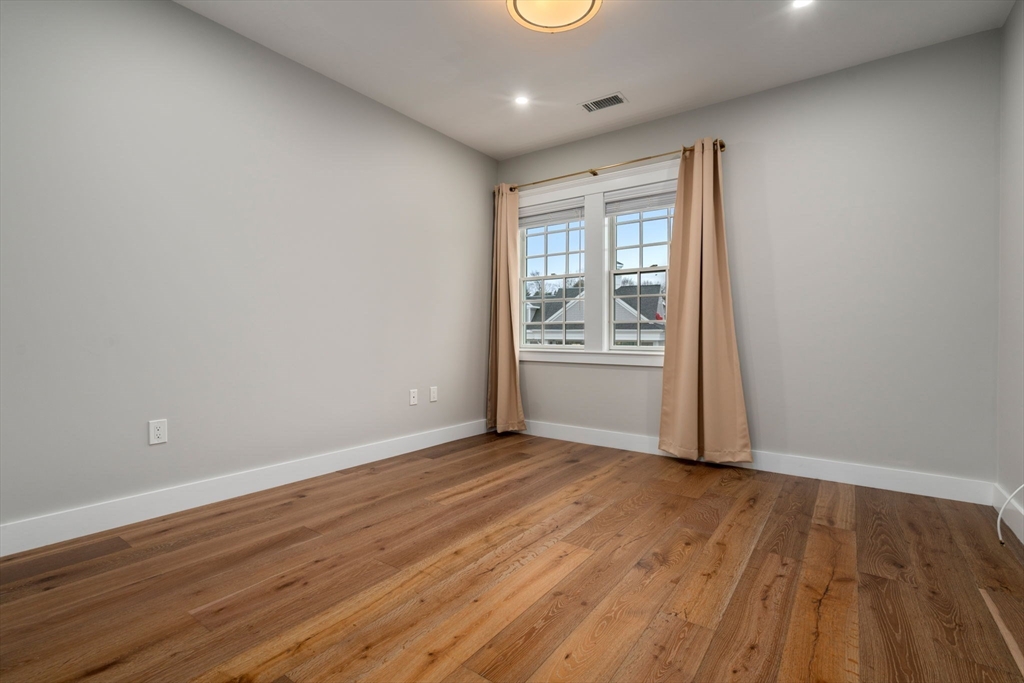 298 Washington St. # 206