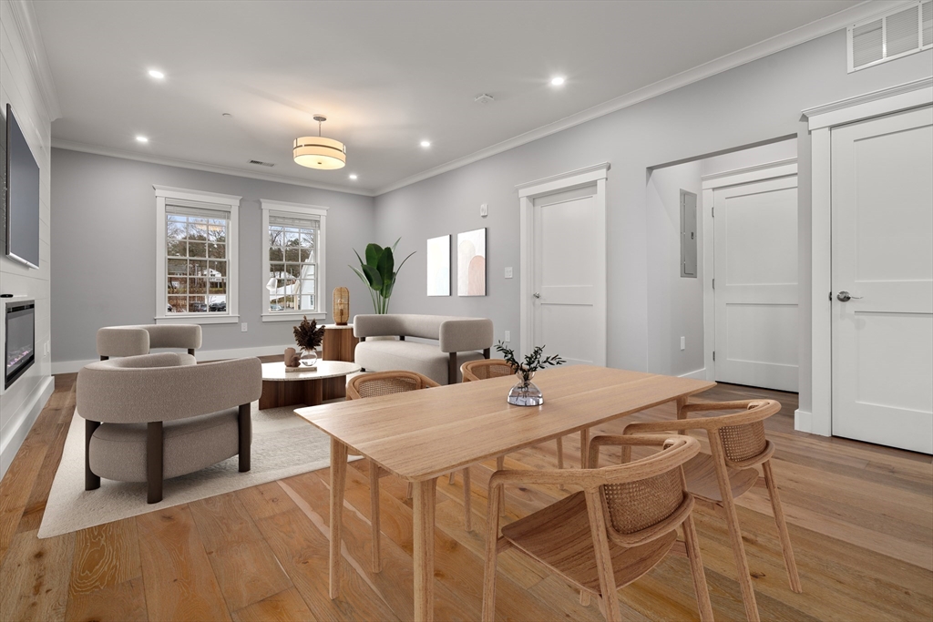 298 Washington St. # 206