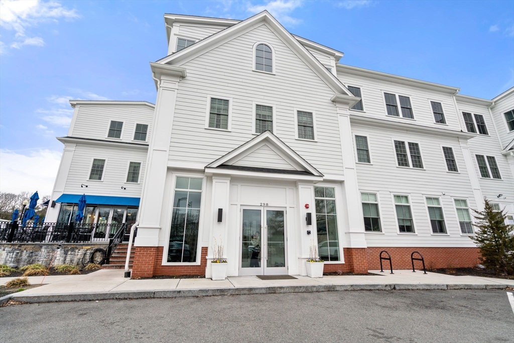 298 Washington St. # 206