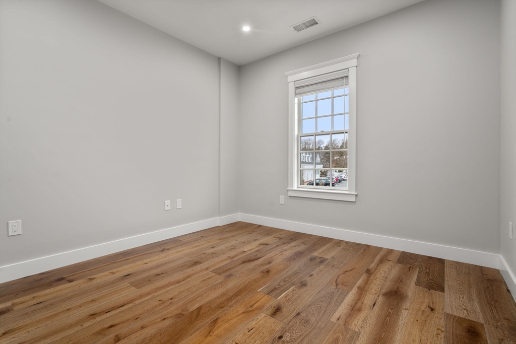 298 Washington St. # 206
