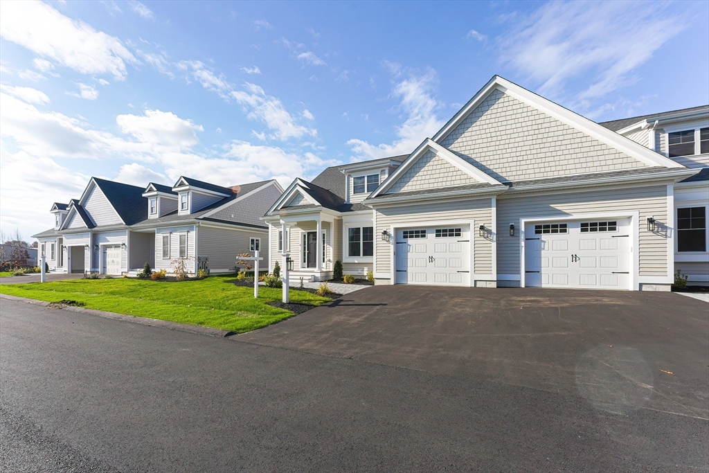 14 Damon Road # 18