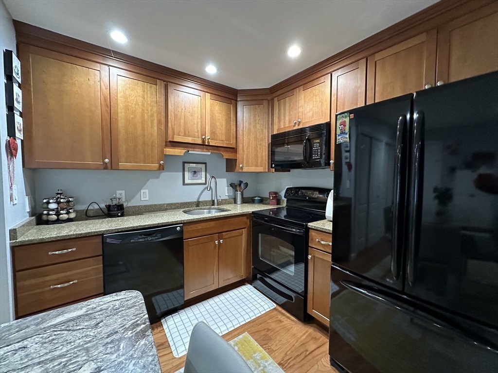30 Chapman St # 206