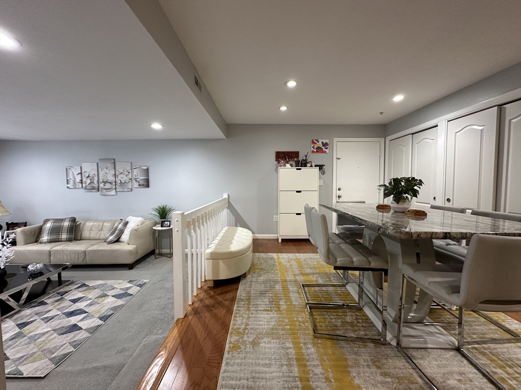 30 Chapman St # 206