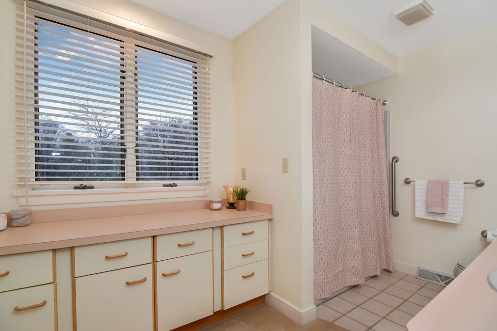 23 Poppasquash Rd # 23