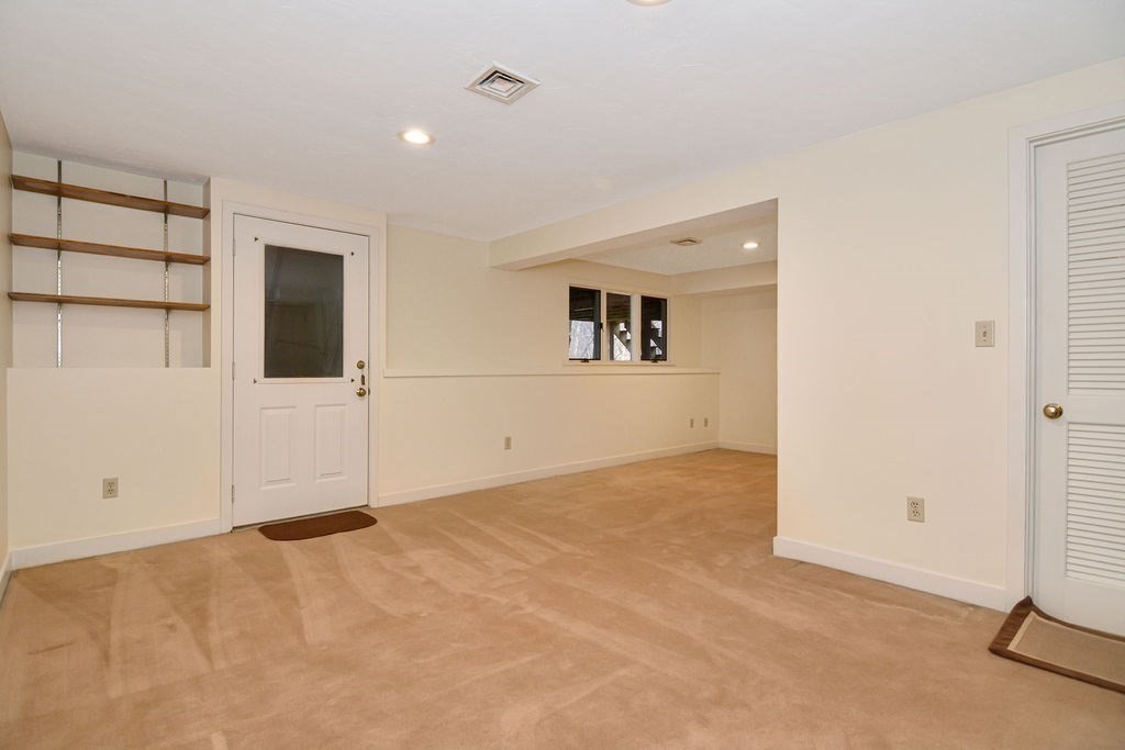 23 Poppasquash Rd # 23