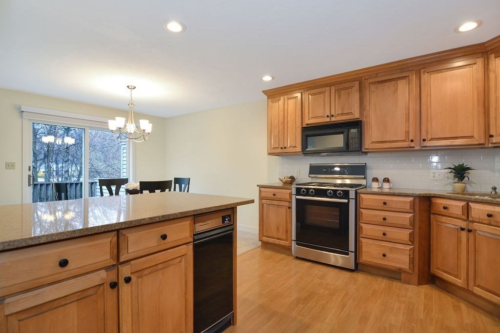23 Poppasquash Rd # 23