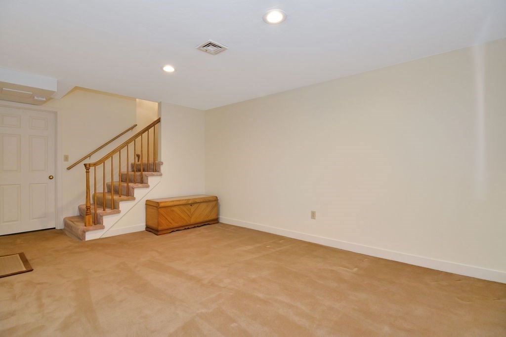 23 Poppasquash Rd # 23