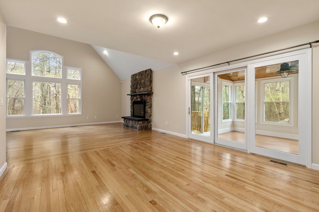 12 Pettees Pond Lane