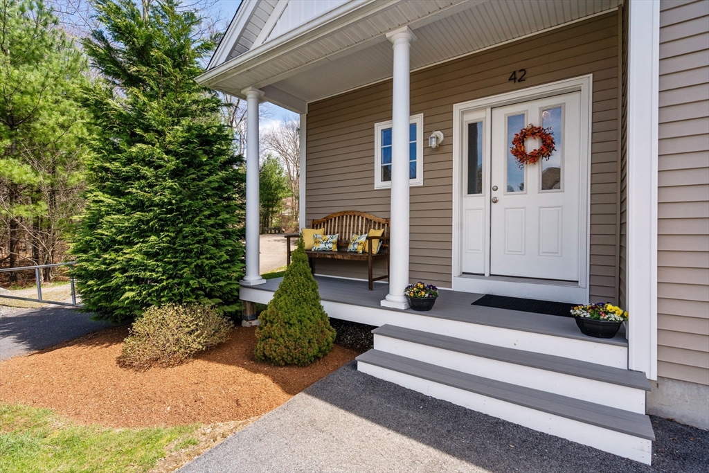 42 Leanne Way # 42