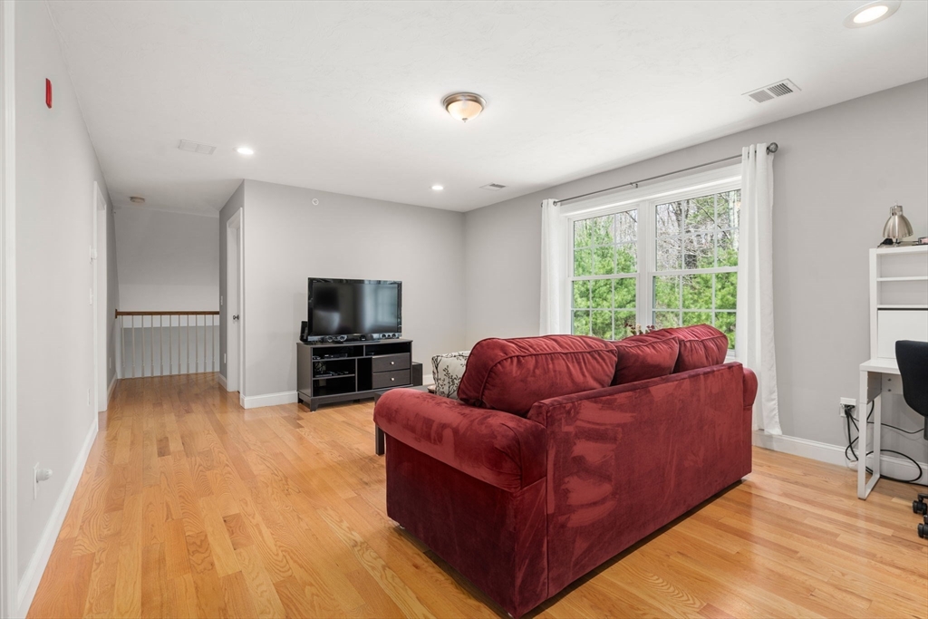 42 Leanne Way # 42