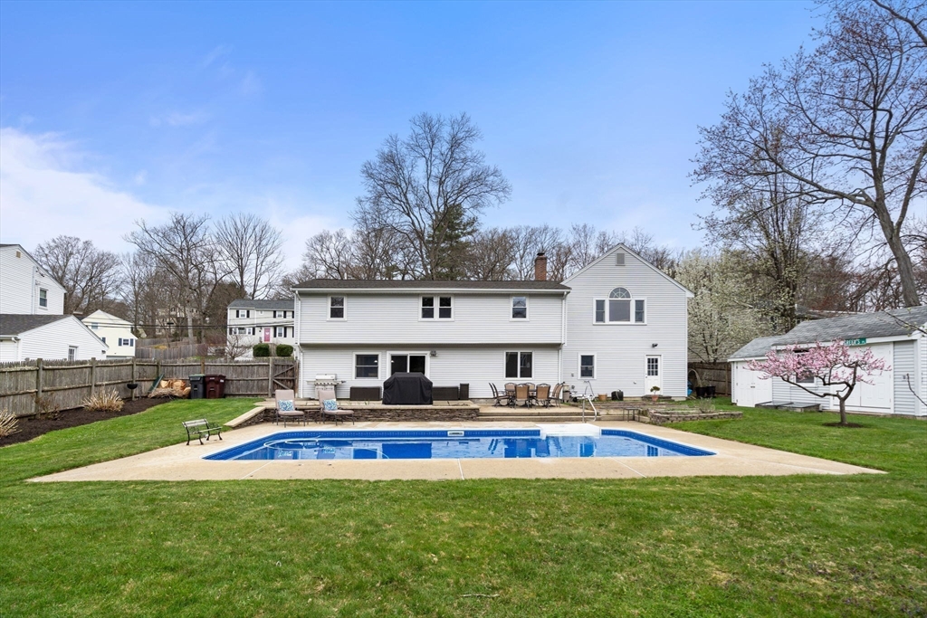 266 Greenlodge St