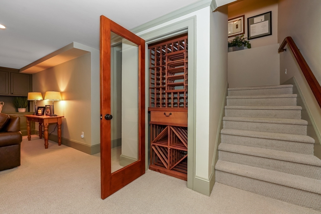 16 Maple Street # 16