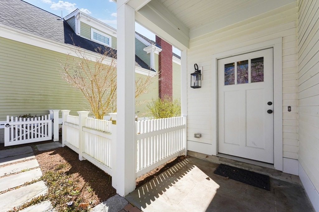 16 Maple Street # 16