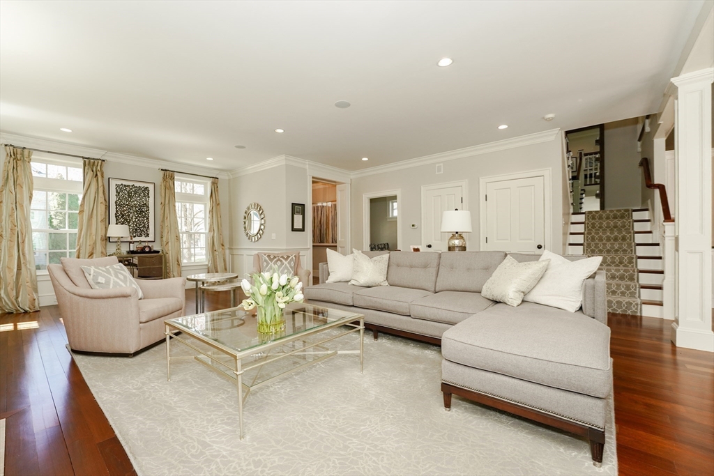 16 Maple Street # 16