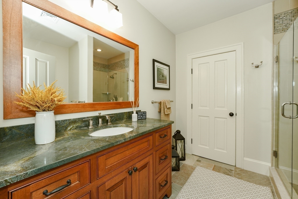 16 Maple Street # 16