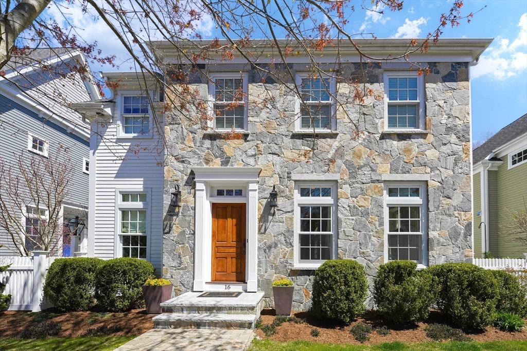 16 Maple Street # 16