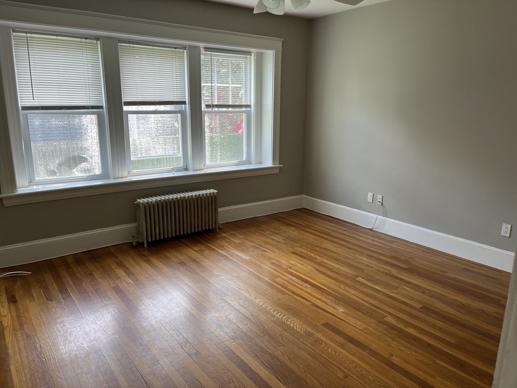 28 Harding Rd # 1