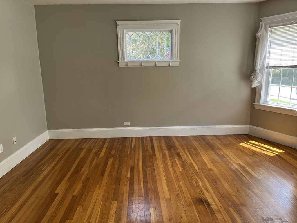 28 Harding Rd # 1