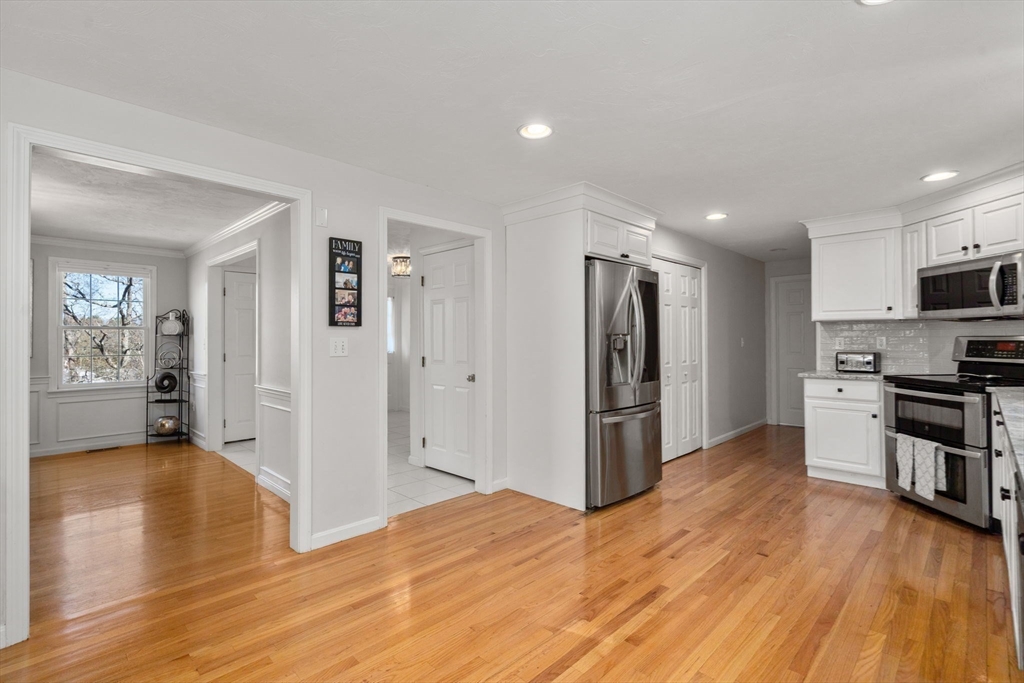 11 Eastmount Rd