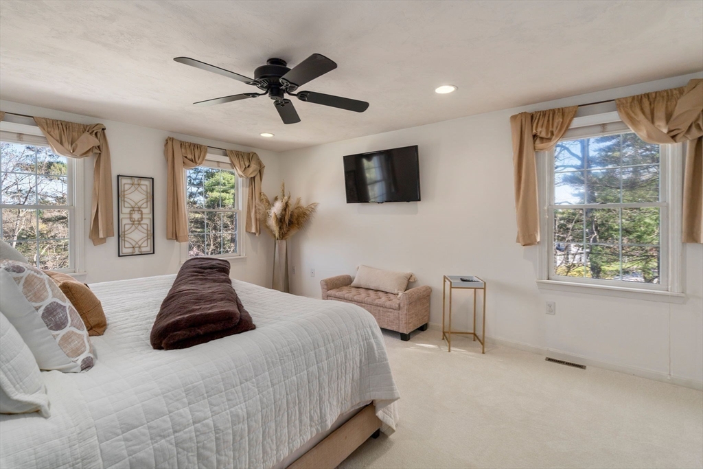 11 Eastmount Rd