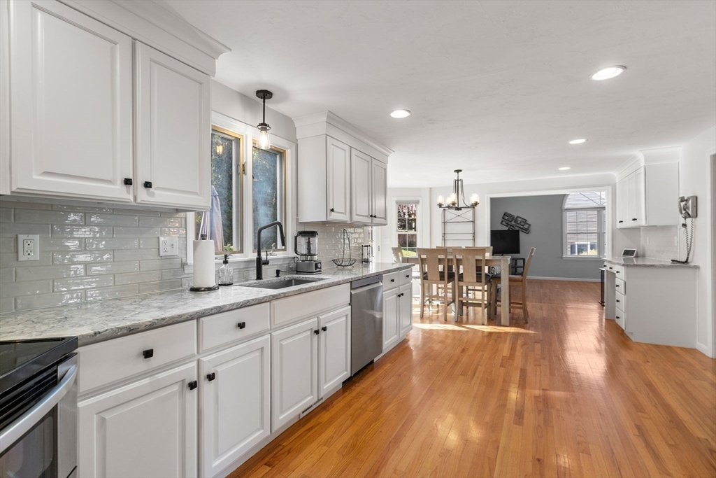 11 Eastmount Rd