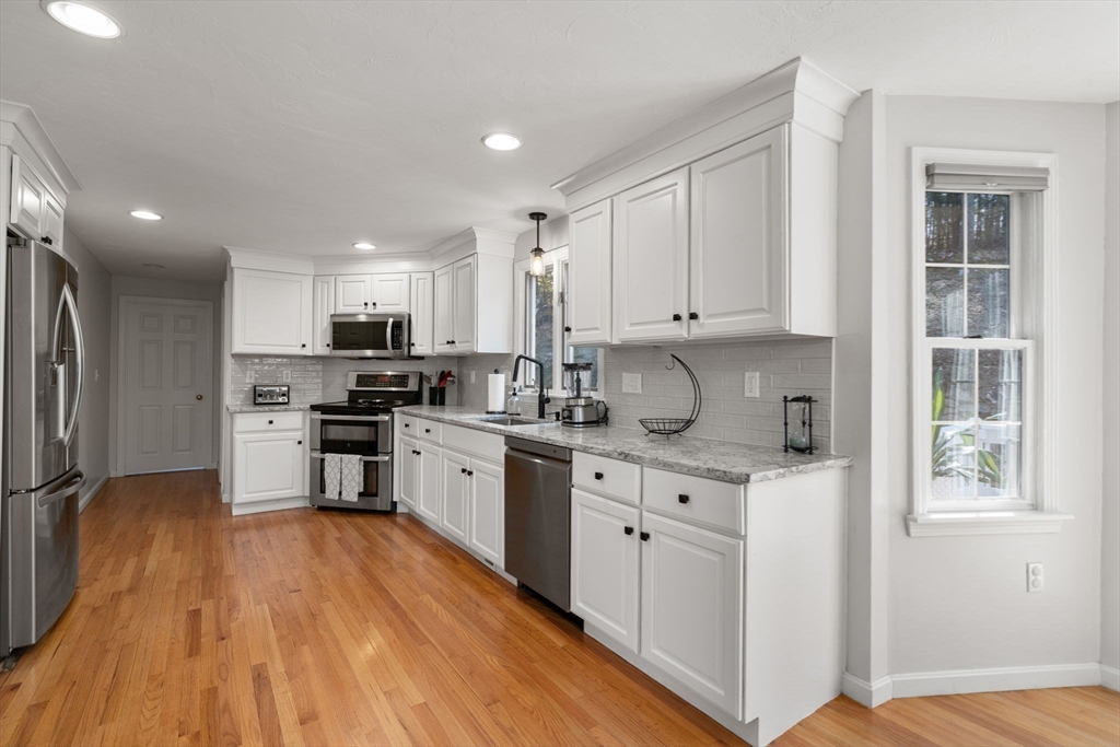11 Eastmount Rd