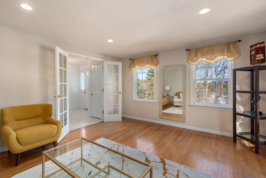 11 Eastmount Rd