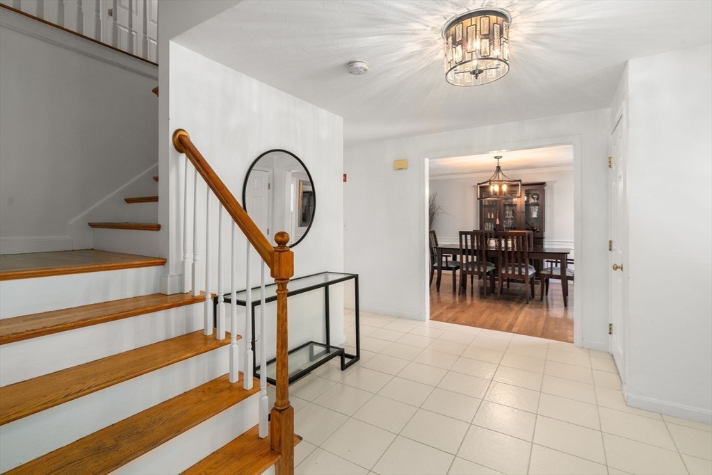 11 Eastmount Rd